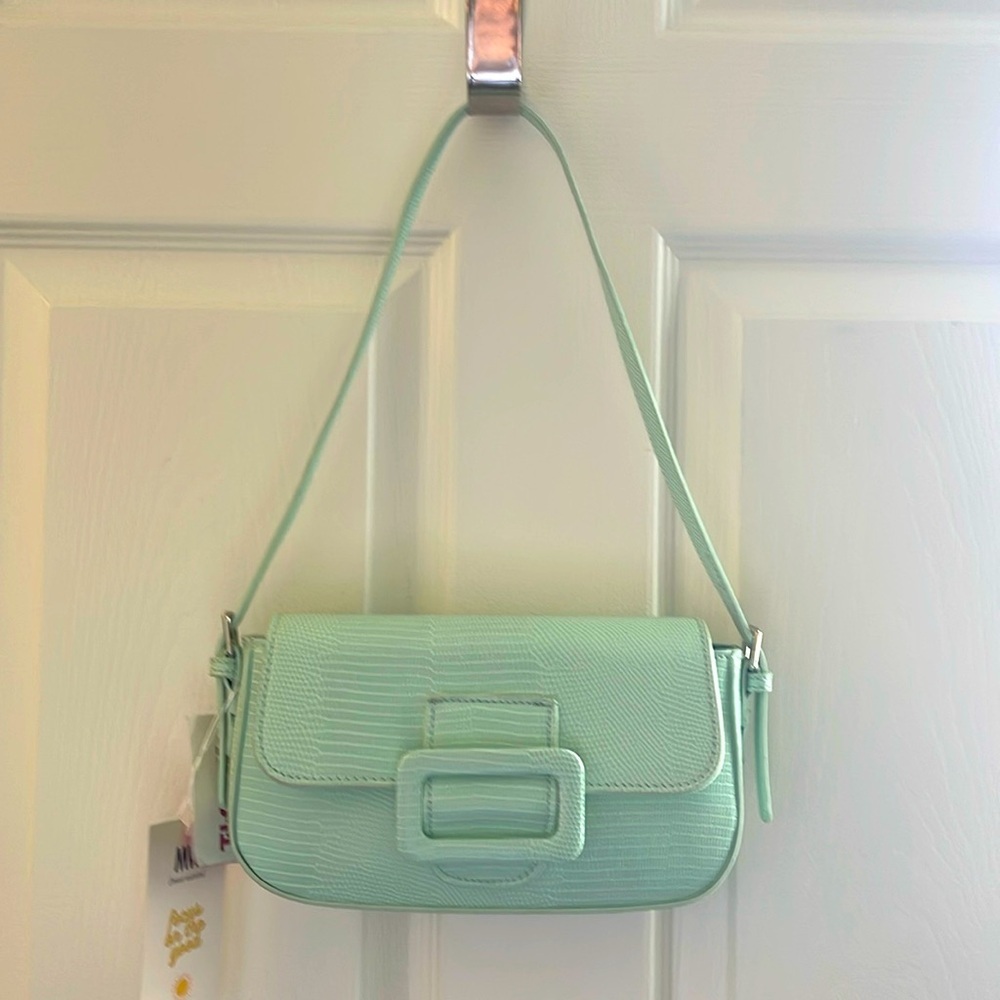 Women’s Flap Baguette Bags In Vegan Leather